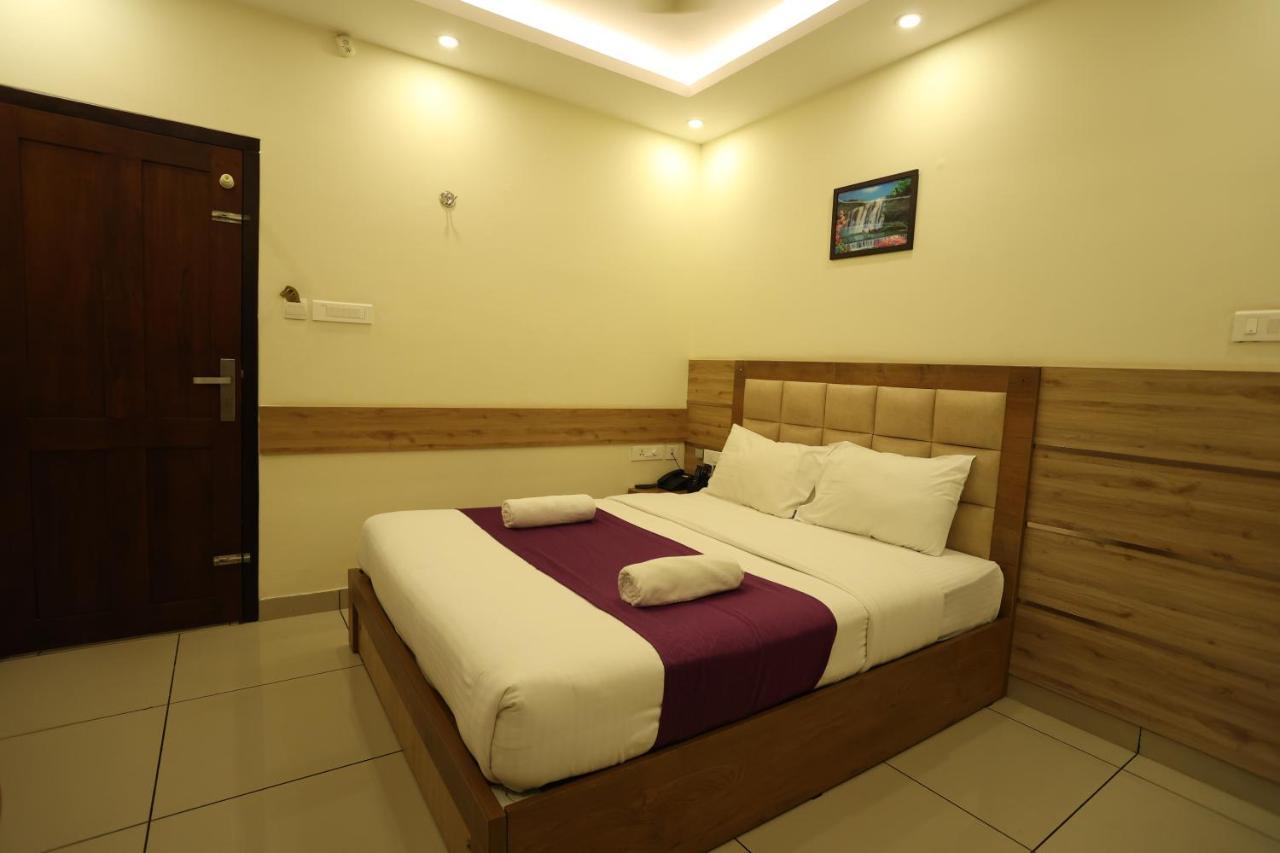 Balaji Regency Kanhangad Kannangad Eksteriør bilde