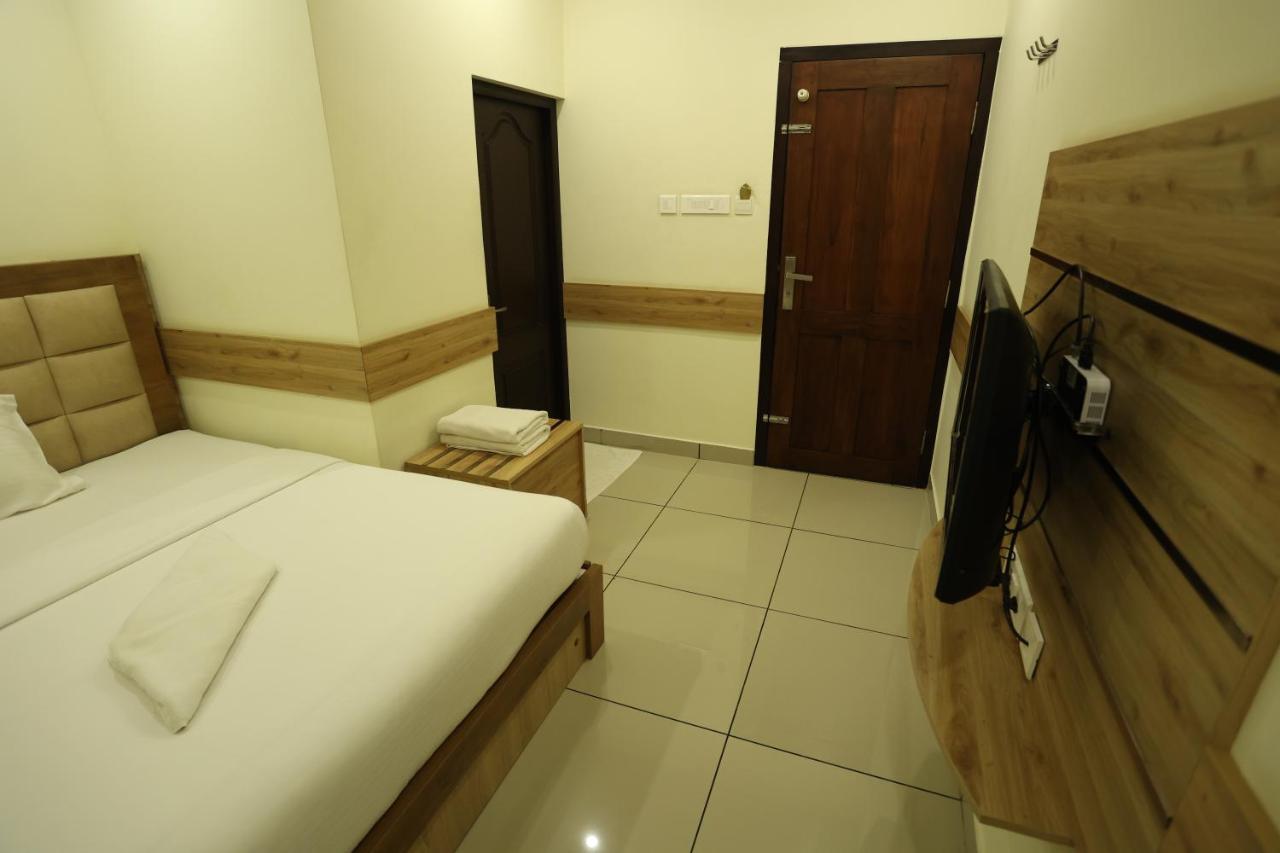 Balaji Regency Kanhangad Kannangad Eksteriør bilde